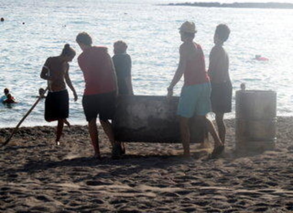 Aufbau der Beachparty Saphir Resort & Spa