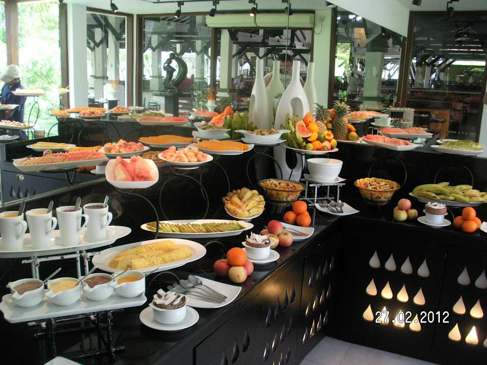 Dessert Club Hotel Dolphin