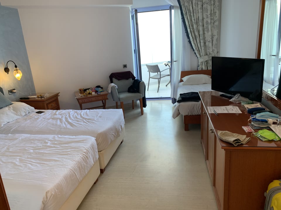 Zimmer Hotel Serita Beach