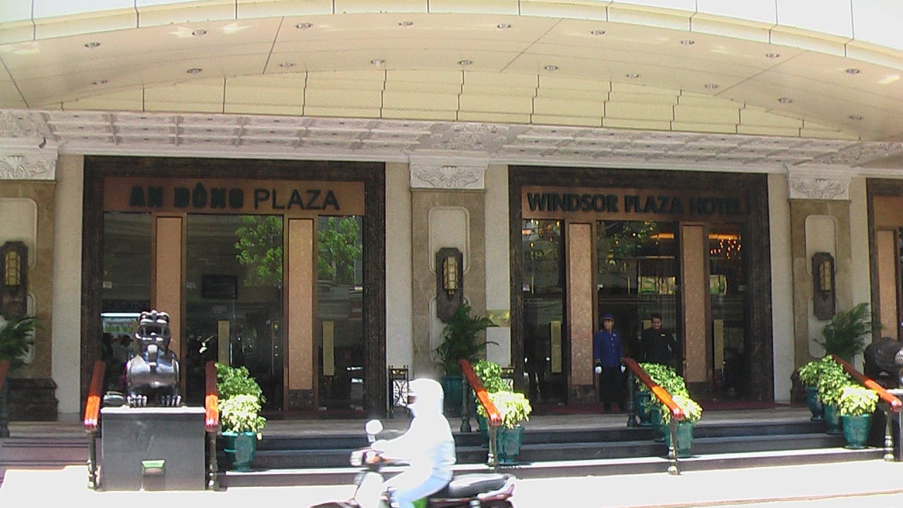 Ein - Ausgang Hotel Windsor Plaza