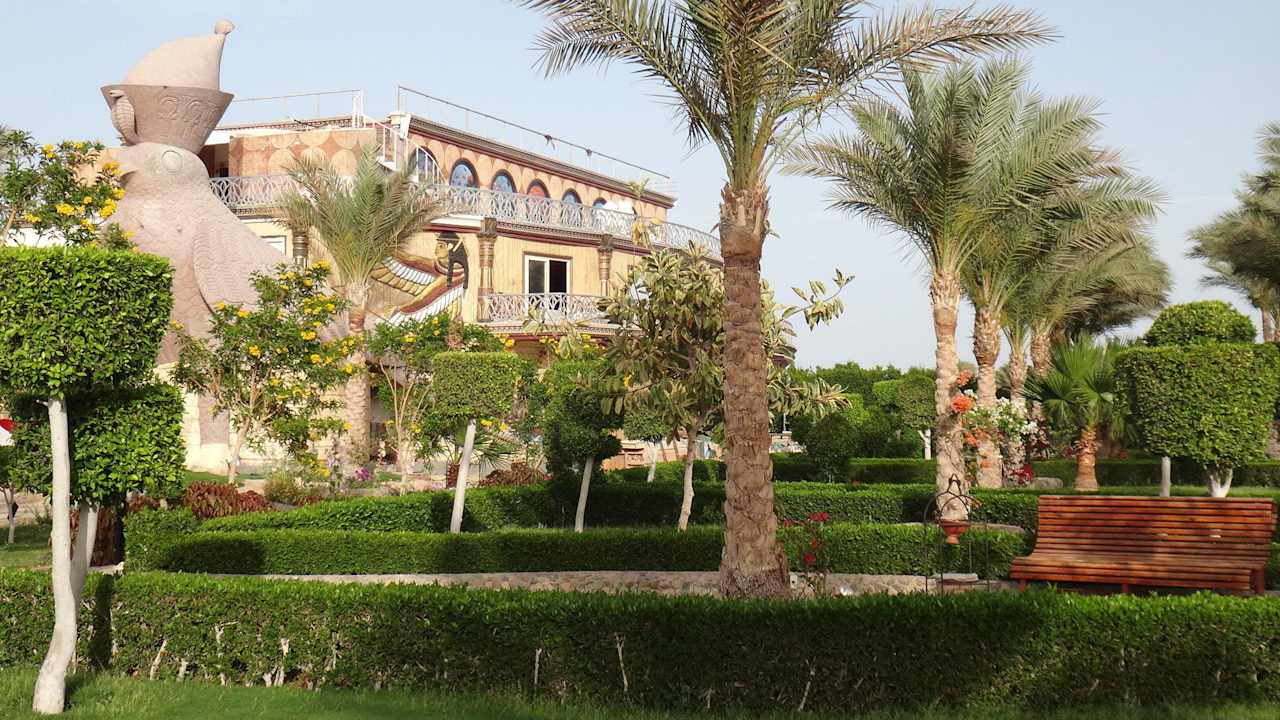 Вид на новый дискоклуб Le Jardin Aqua Park Resort