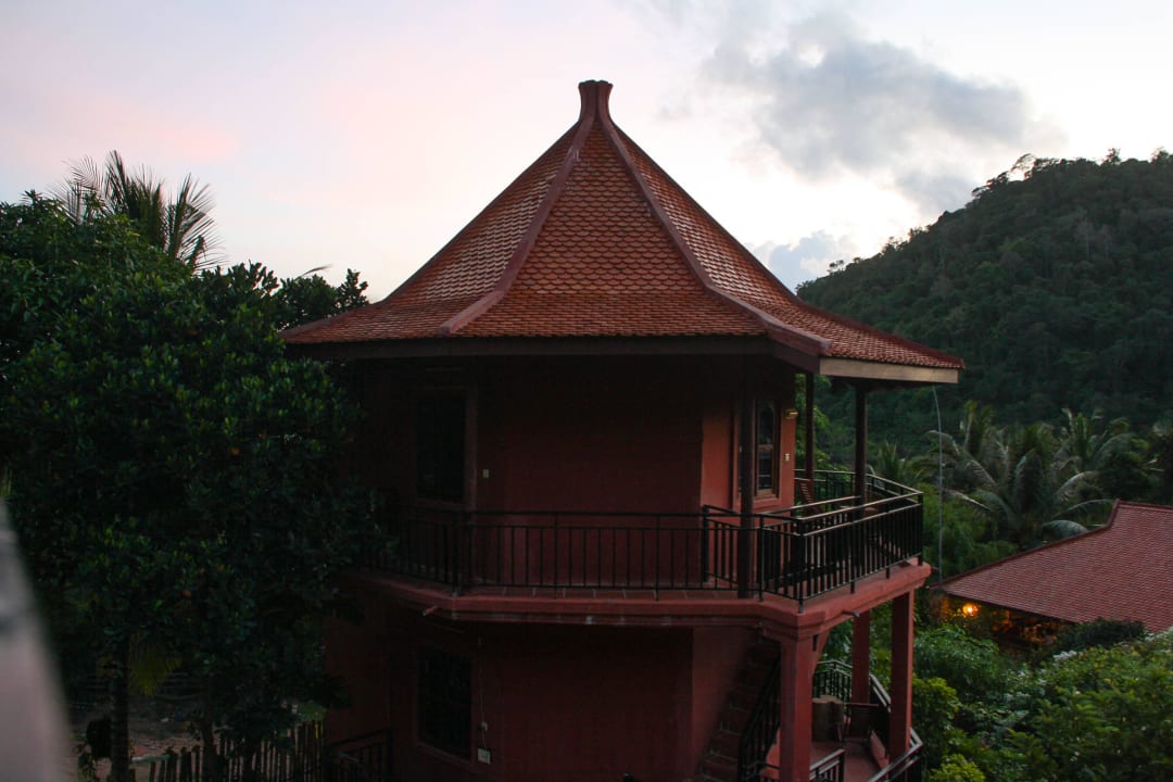 Una delle 2 torri che ospitano parte delle camere Hotel Spring Valley Resort