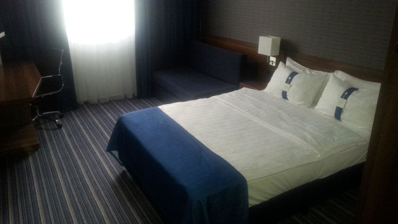 Zimmer 418 Holiday Inn Express Neunkirchen