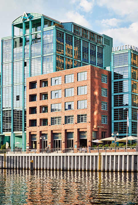 Außenansicht ABION Spreebogen Waterside Hotel Berlin