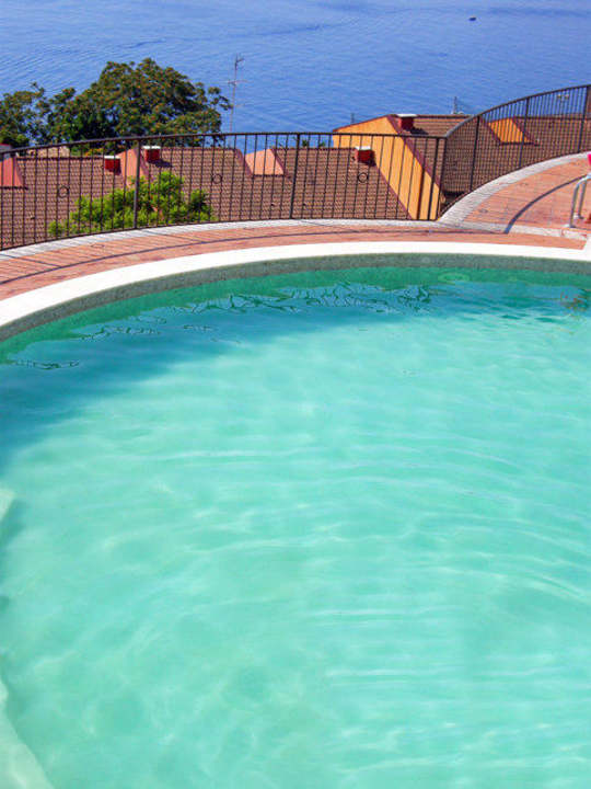 Basen Capo dei Greci Taormina Coast Resort Hotel & Spa