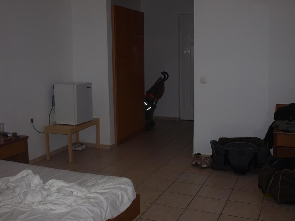 Część pokoju z wejściem allsun Hotel Carolina Mare