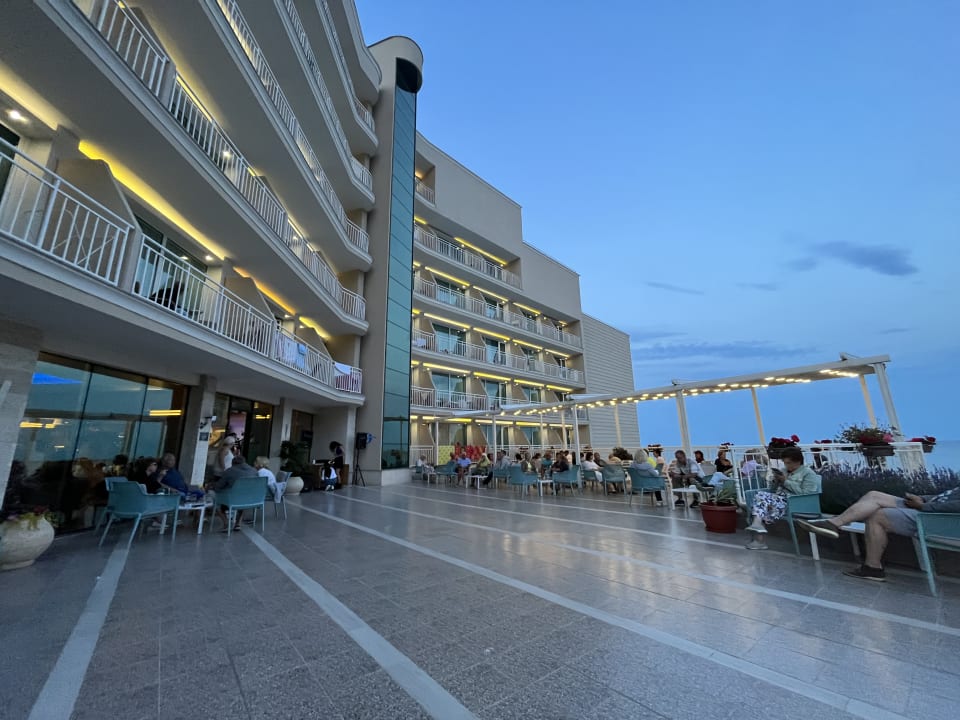 Außenansicht Hotel Bilyana Beach