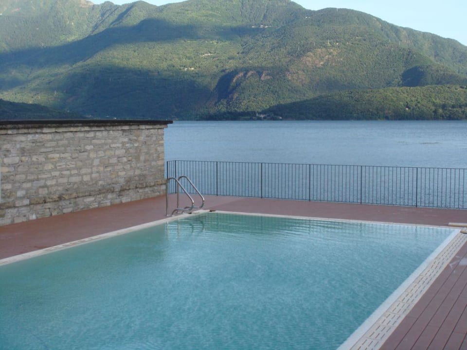 Pool facilities Hotel Regina