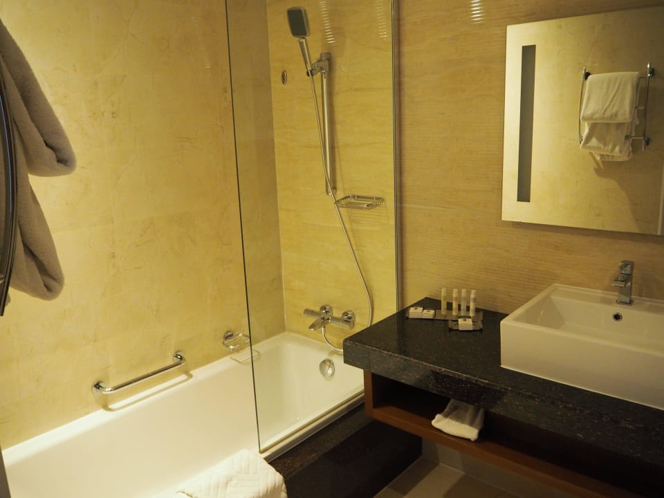 Bad  DoubleTree by Hilton Resort & Spa Marjan Island