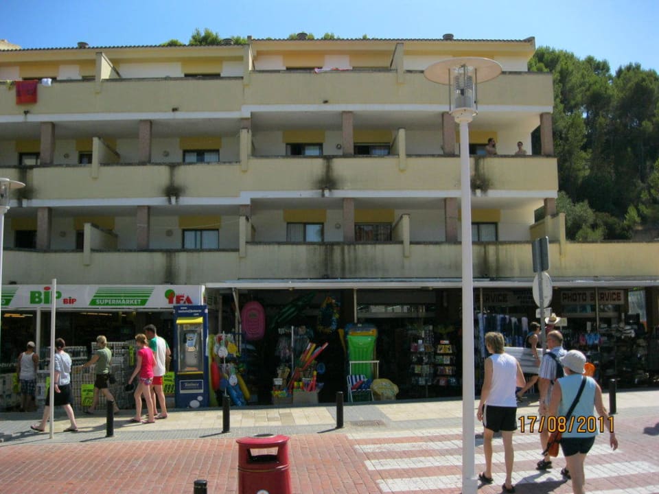 Supermarkt FLOR los Almendros Apartamentos