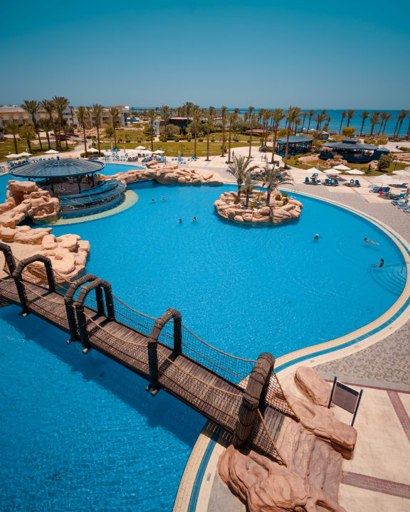 Pool Palm Royale Resort - Soma Bay