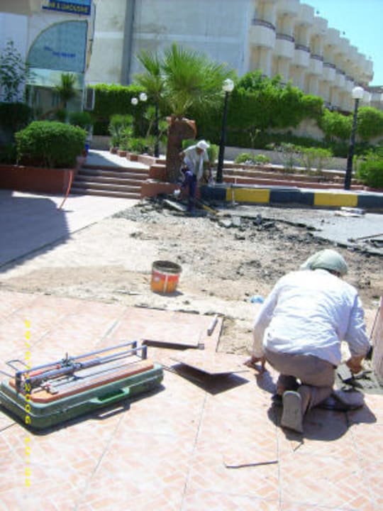 Eingangsbereich Dexon Roma Hotel