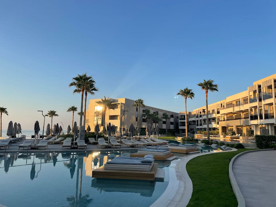 Pool AMIRA Luxury Resort  Adults Only