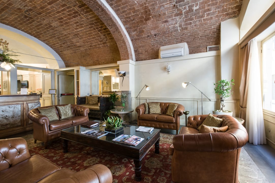 Lobby Hotel Art Atelier