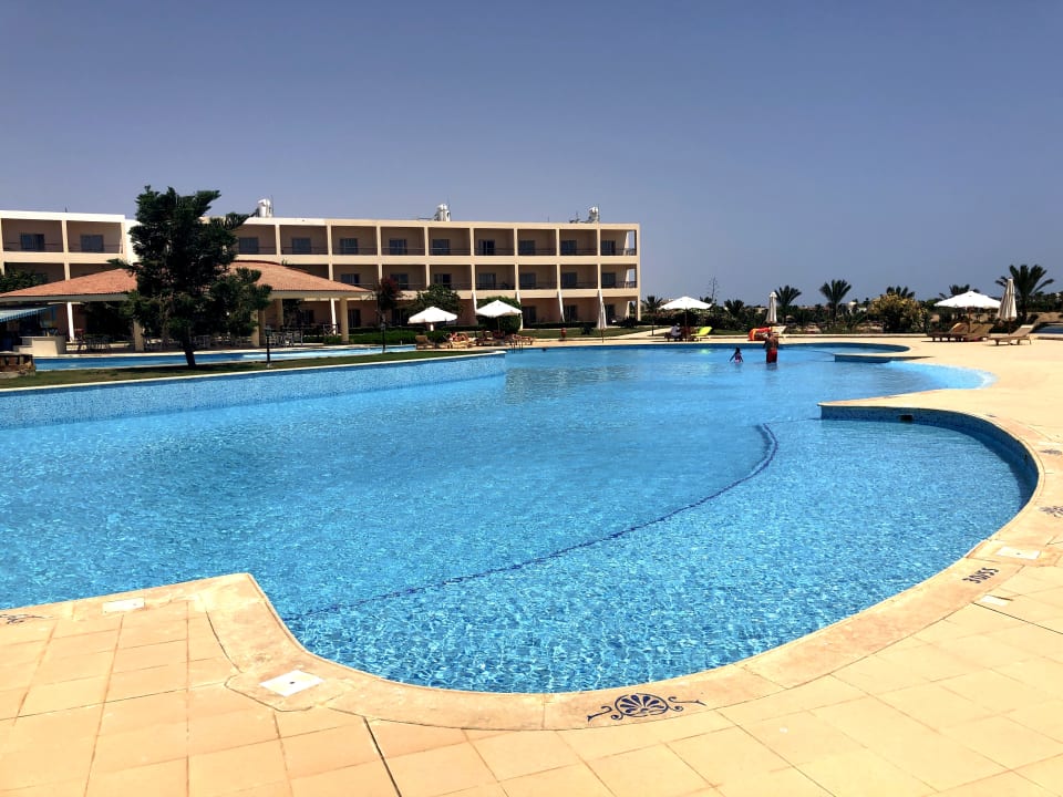 Pool Brayka Bay Resort