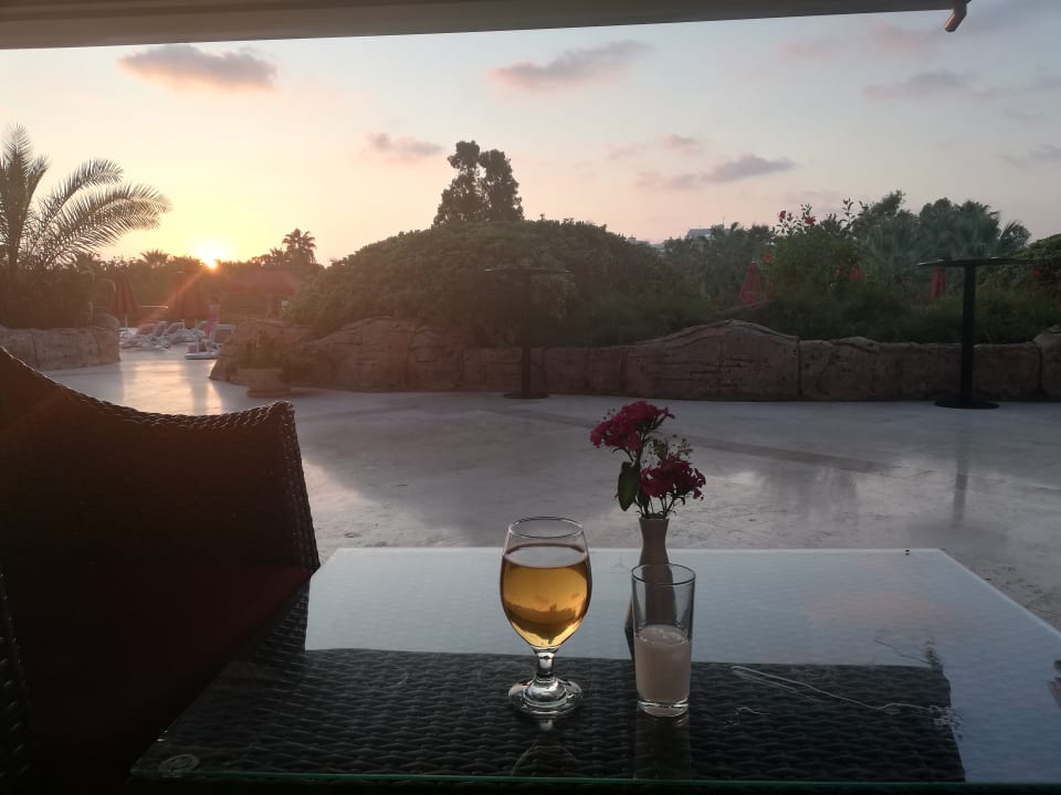 Gastro Starlight Resort Hotel