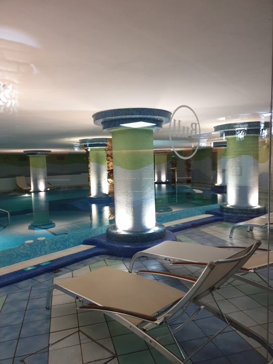 Pool Bull Escorial & Spa