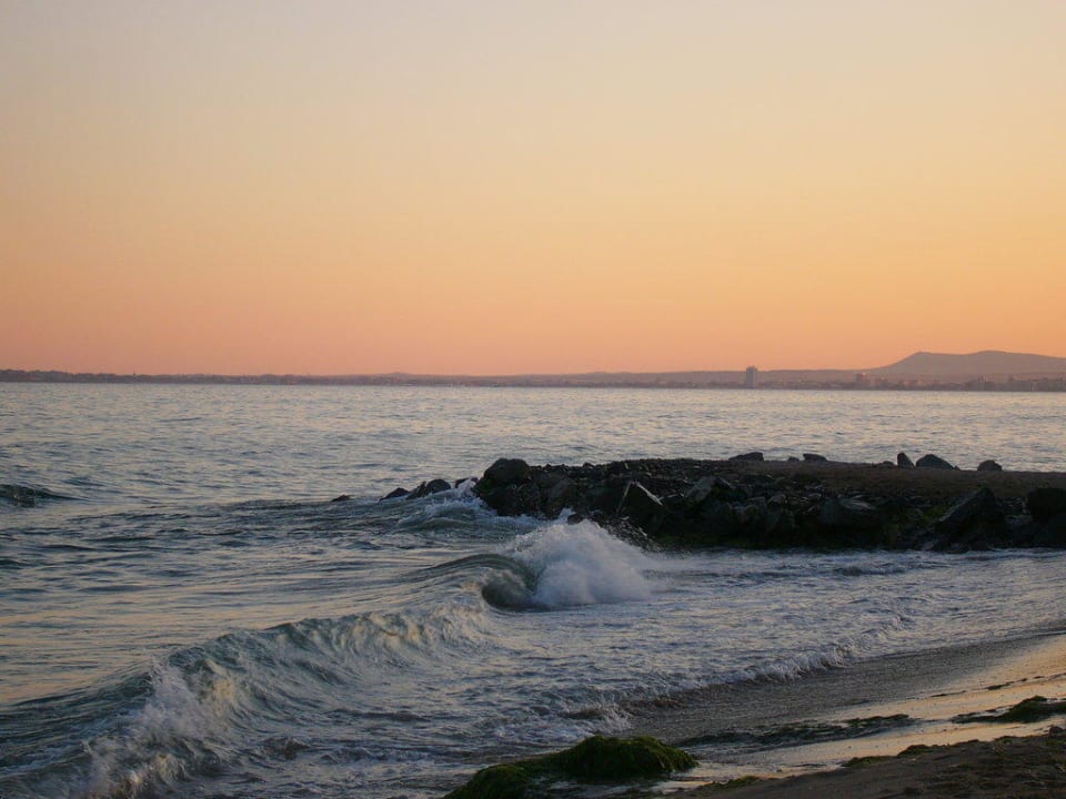 Strand mit Abendsonne Hotel Zornitza Sands