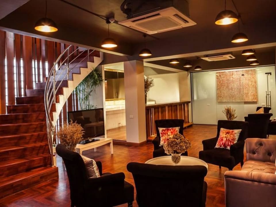 Executive lounge  Metro Pratunam B&B