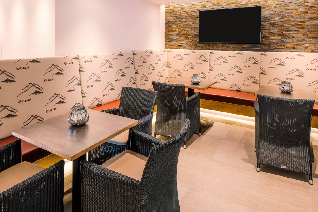 Lobby mit Hausbar Hotel Sonnleiten