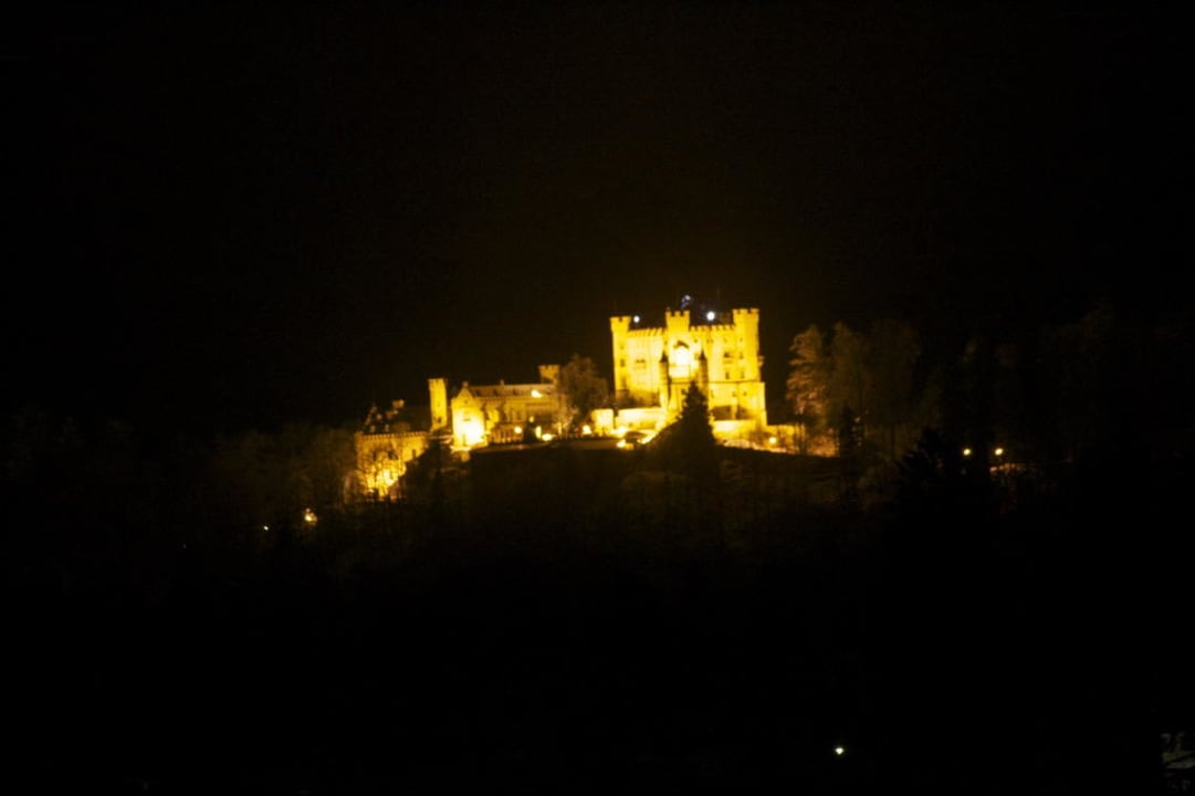 Blick vom Zimmer aus auf Schloss Hohenschwangau Hotel Das Rübezahl