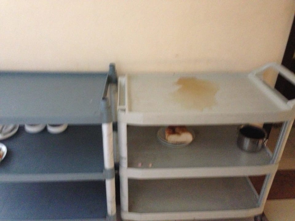 Überall Dreck und Unordnung Side Alegria Hotel & Spa - Adults only +16