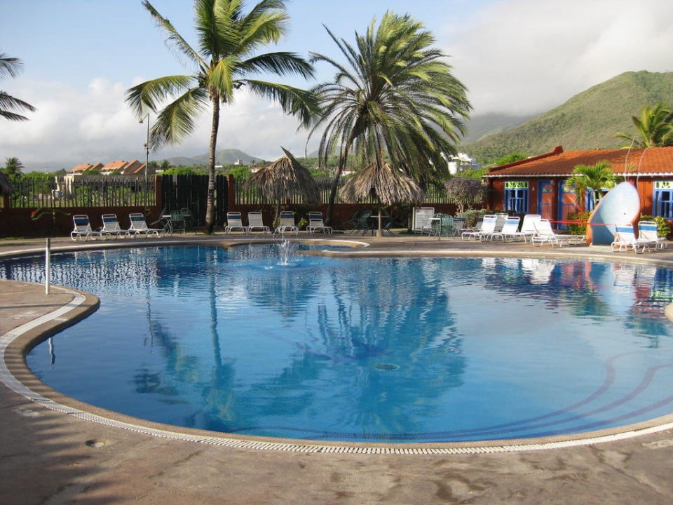 Pool Hotel Flamenco Villas / Beach Club