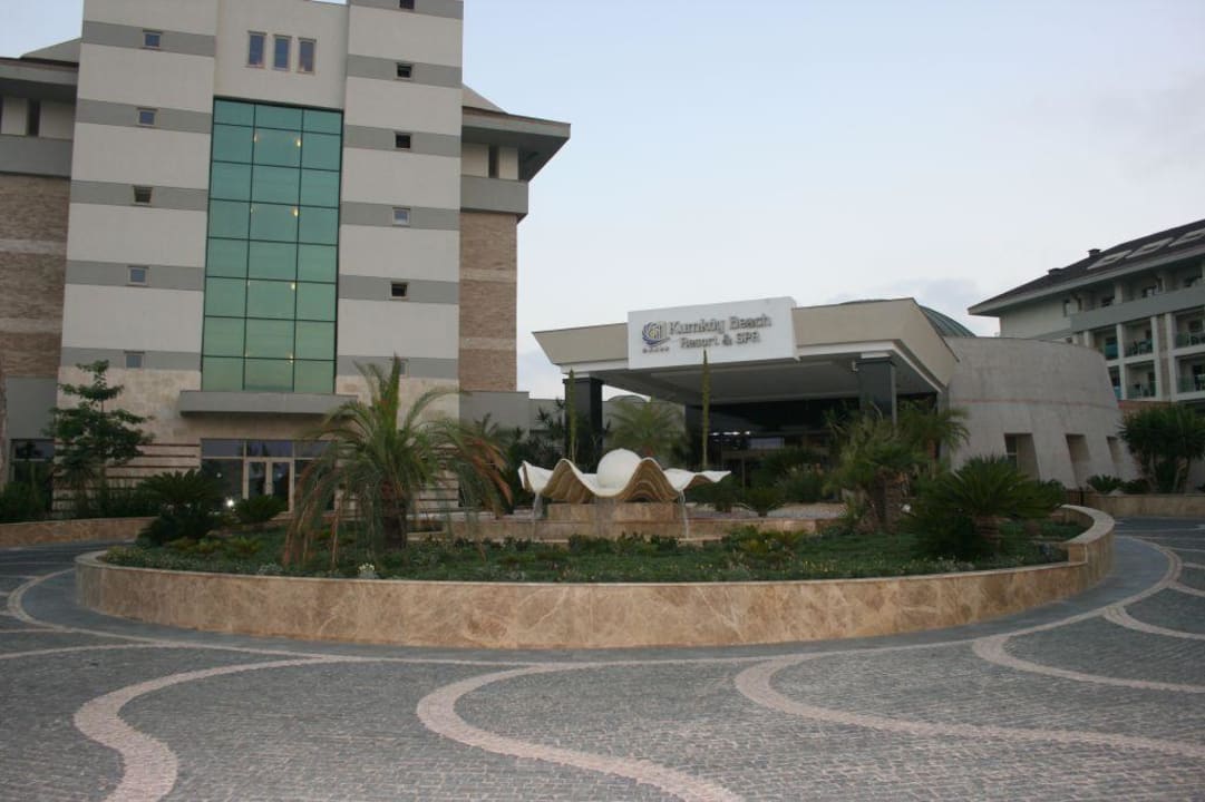 Hoteleingang Sunis Kumköy Beach Resort Hotel & Spa