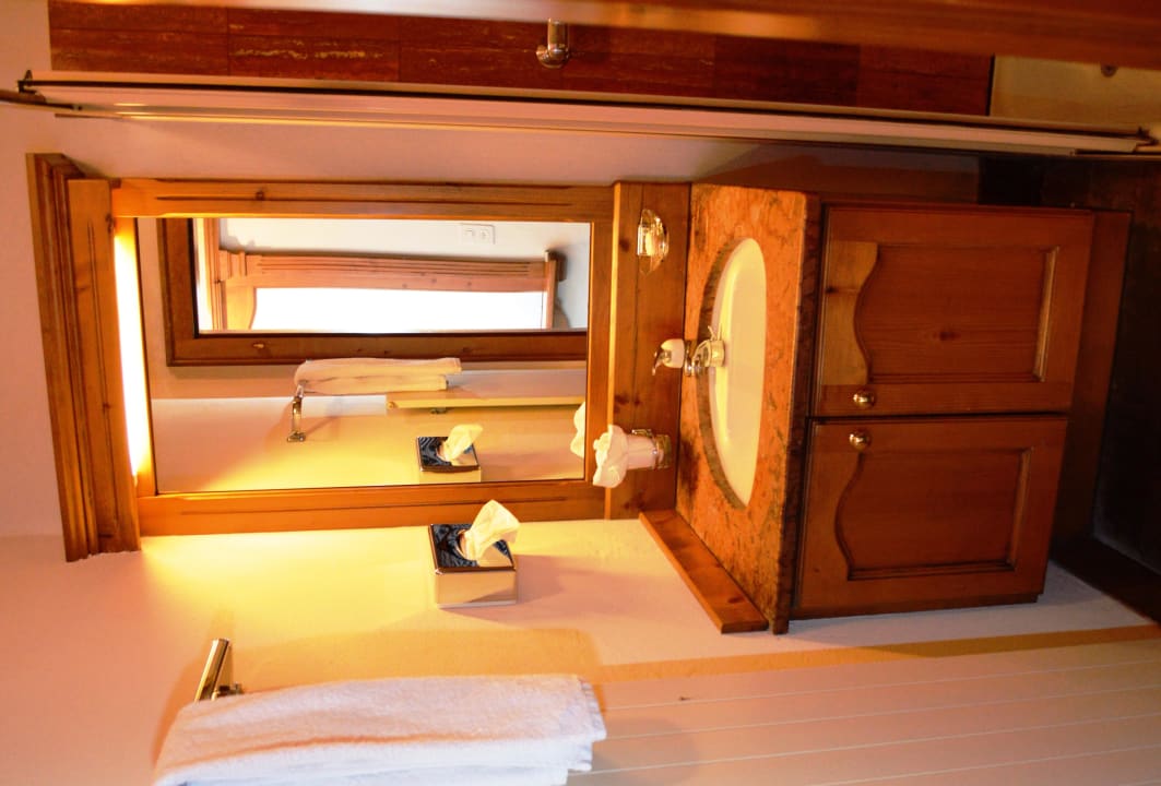 Badezimmer Hotel zum Kreuz