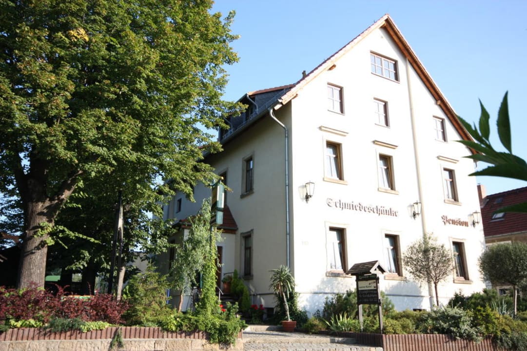 Außenansicht Schmiedeschänke Pension Schmiedeschänke