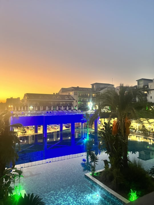 Pool Dream World Palace Hotel