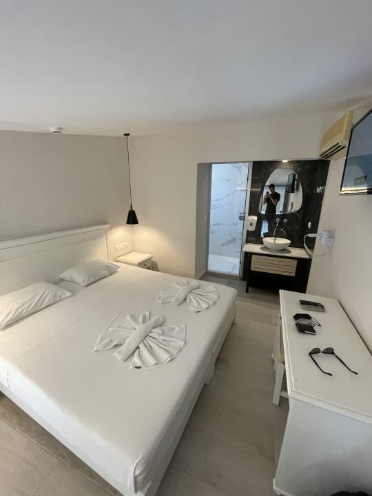 Zimmer Dimitrios Village Beach Resort