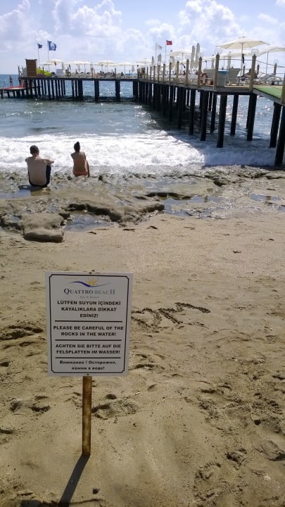 Strand Quattro Beach Spa & Resort