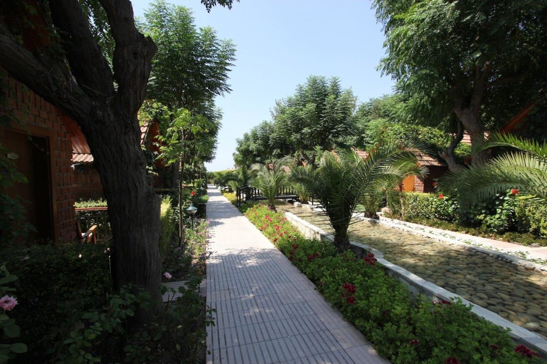 Weg zum Strand Can Garden Beach