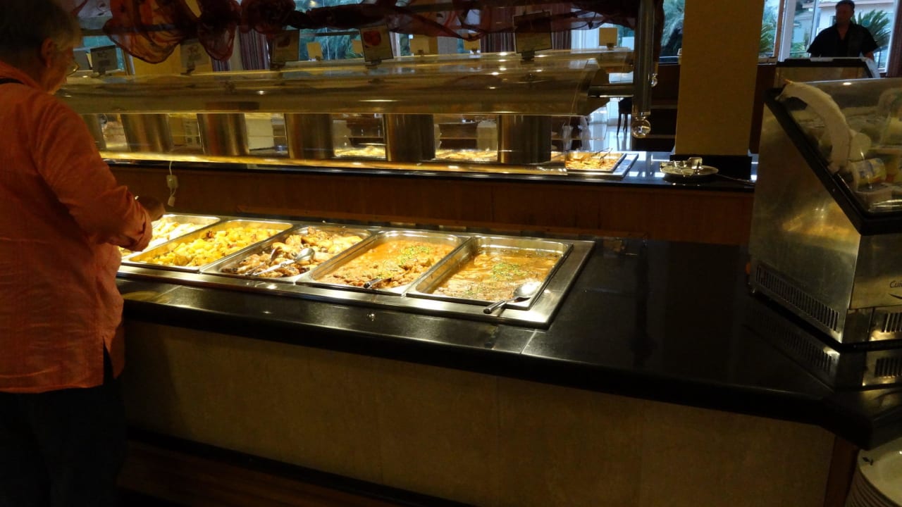 Restaurant-Büffet Valentin Grand Park Suite Hotel