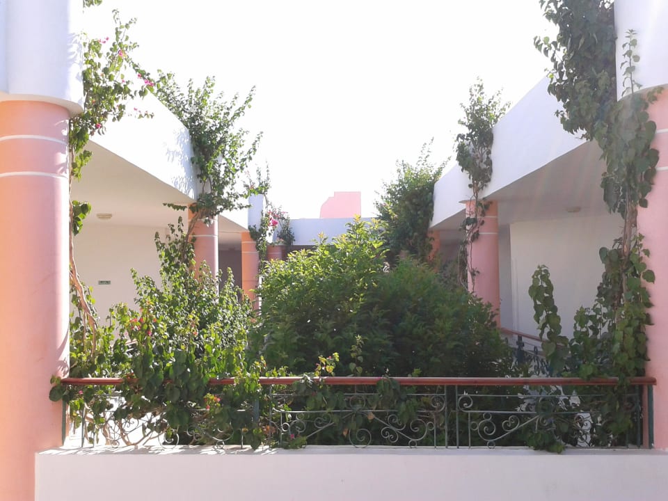 Zwischengänge zu den Zimmern Fantazia Resort Marsa Alam