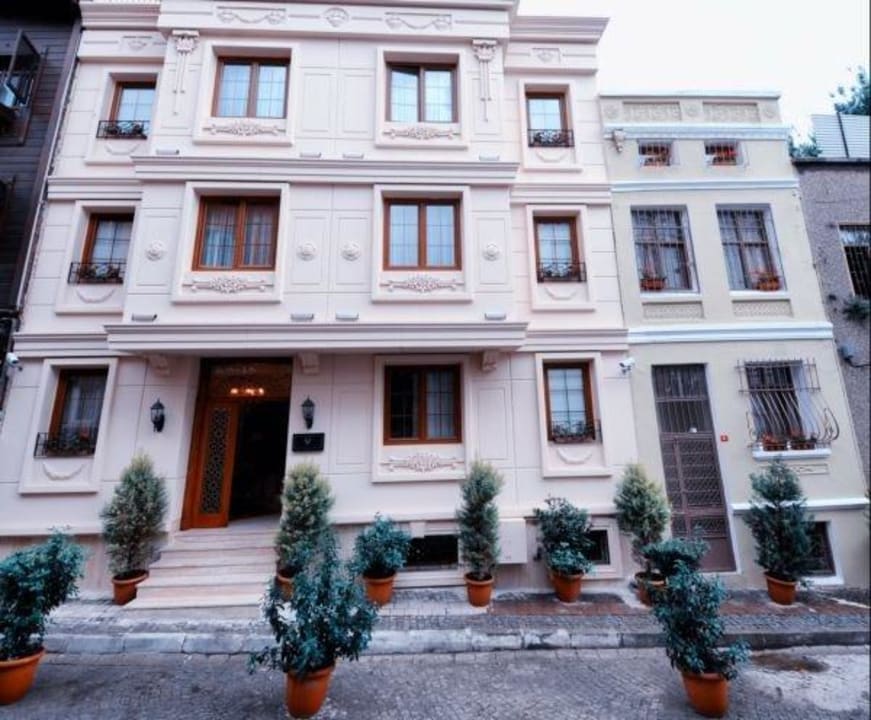 Exteriour view Hotel Sultans Royal