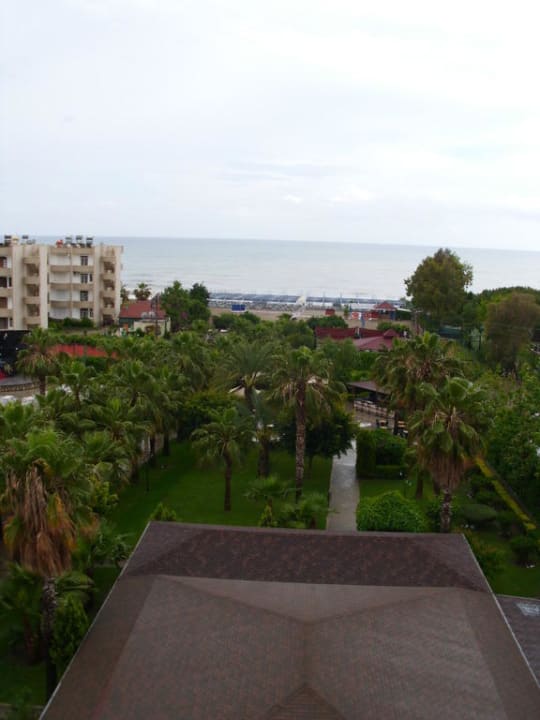 Blick vom 6. Stock Hotel Royal Garden Beach