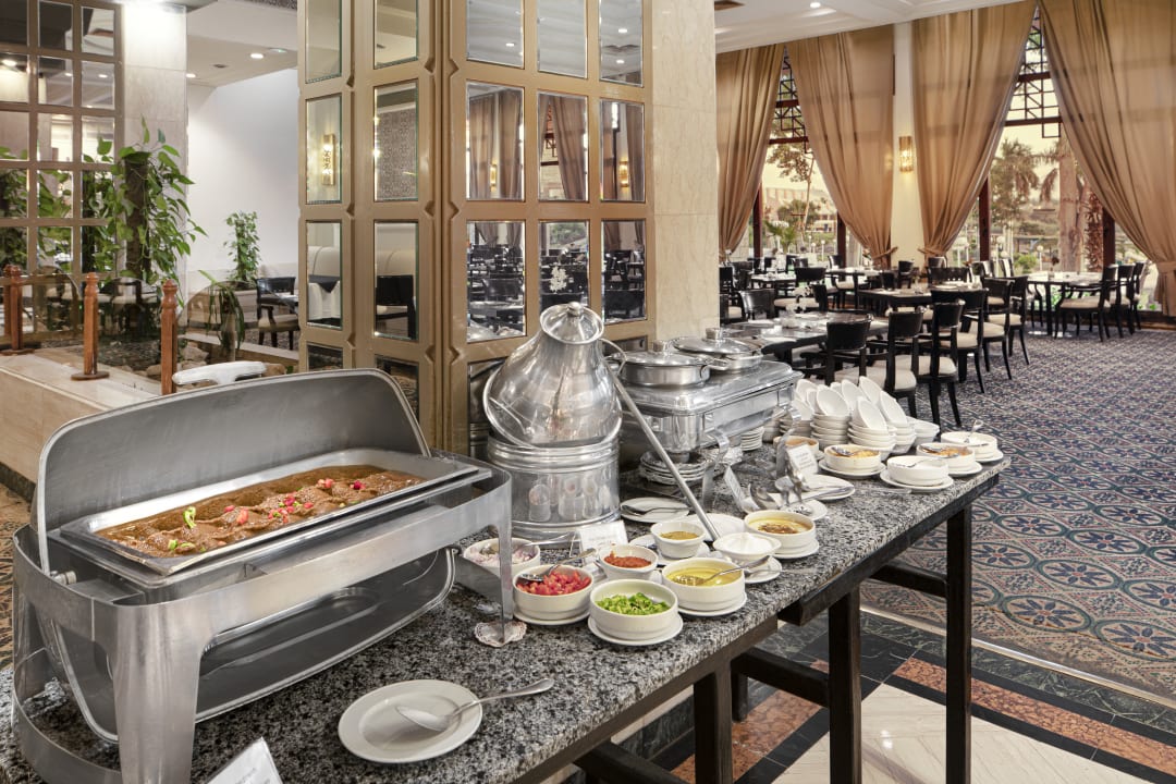 Gastro Pyramisa Island Hotel Aswan