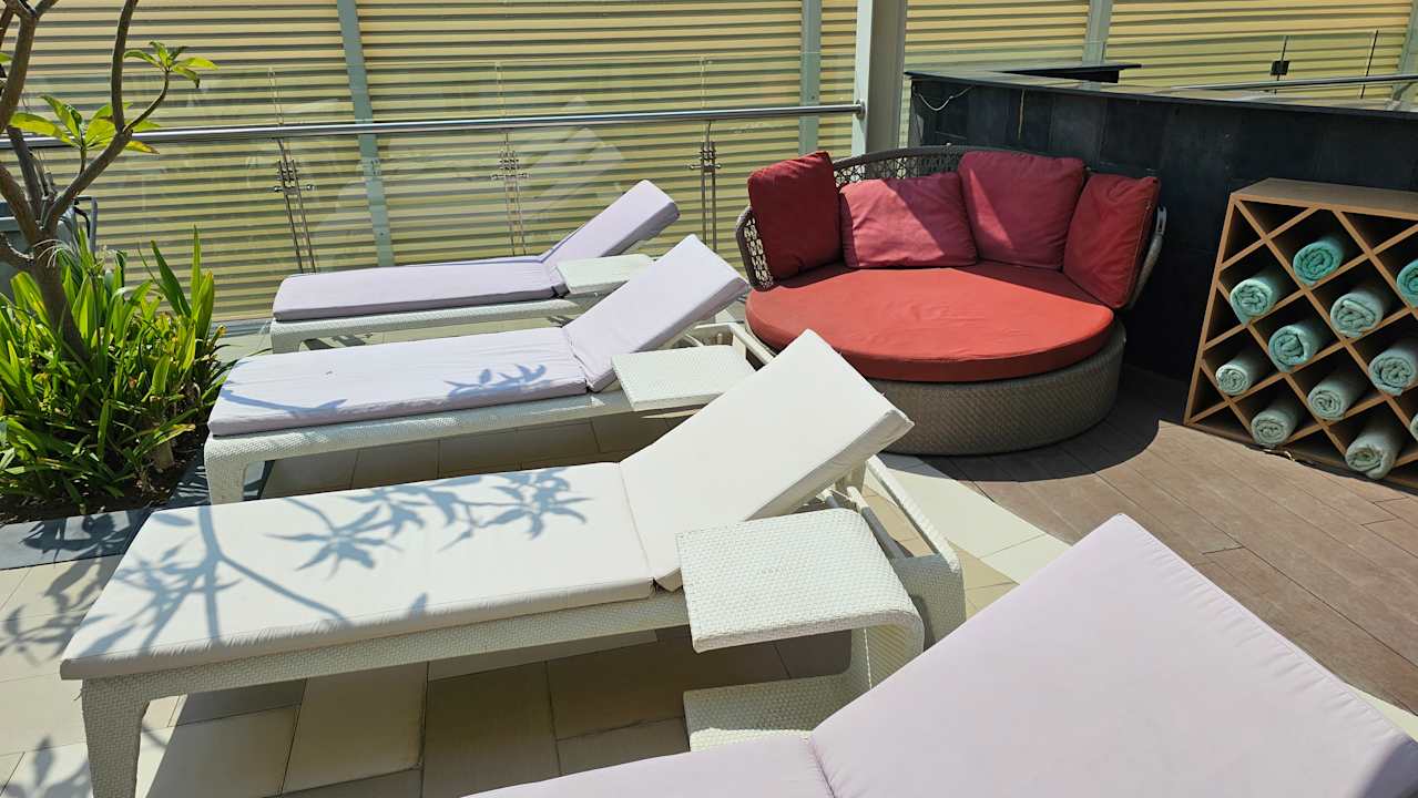 Pool Grand Millennium Muscat