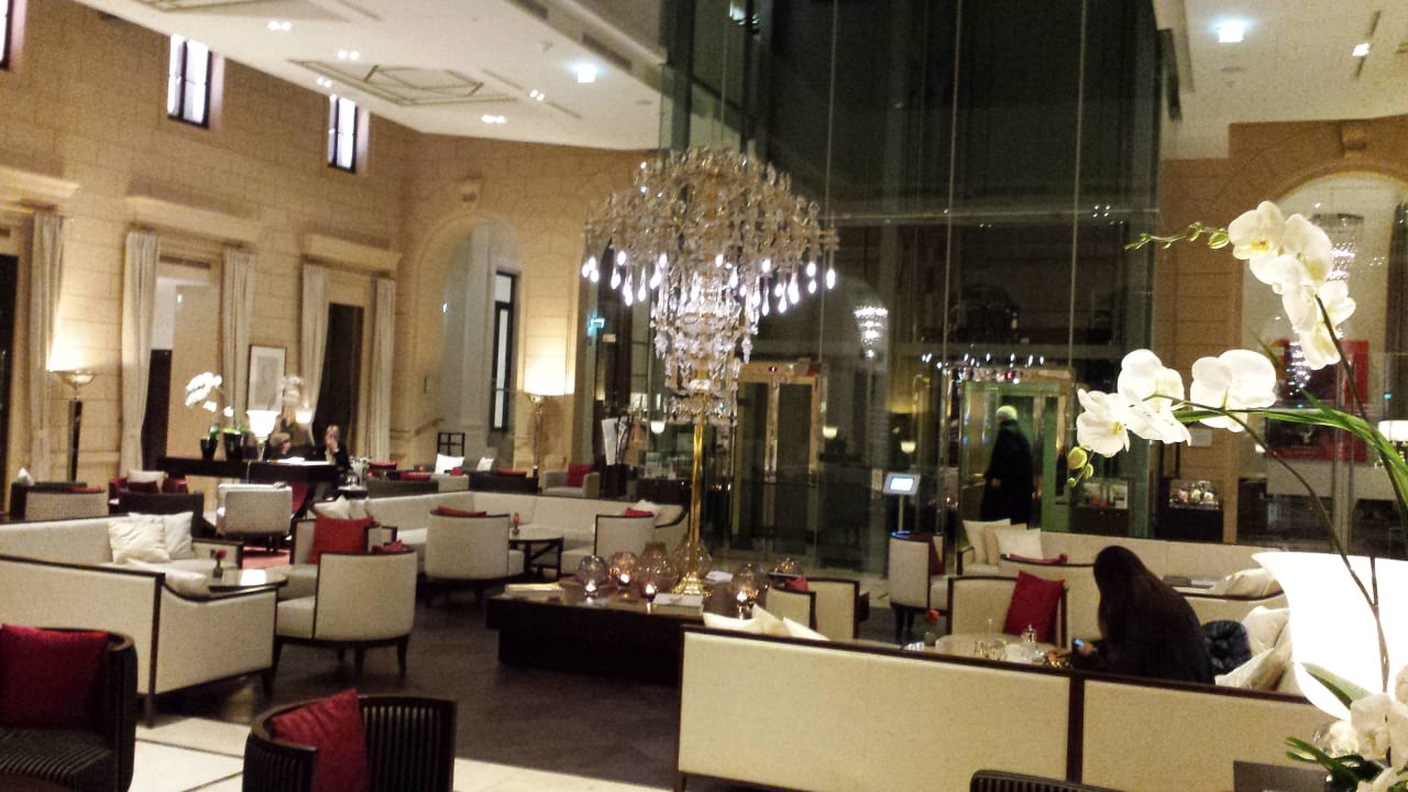Lobby  Anantara Palais Hansen Vienna Hotel