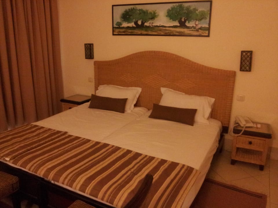 Bett Hotel Green Palm