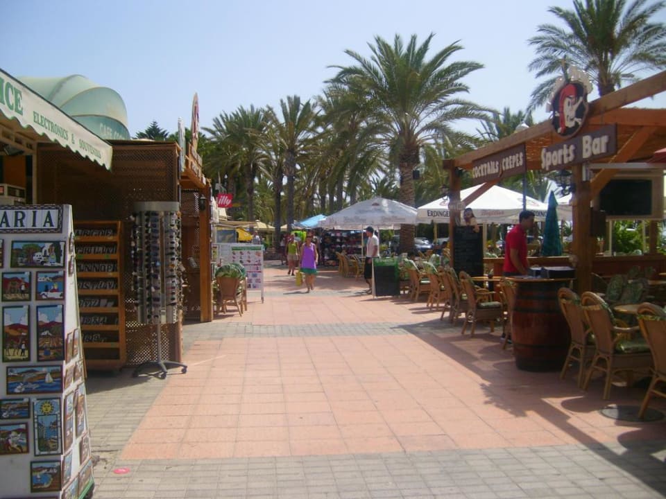 Einkaufsmeile IFA Altamarena by Lopesan Hotels
