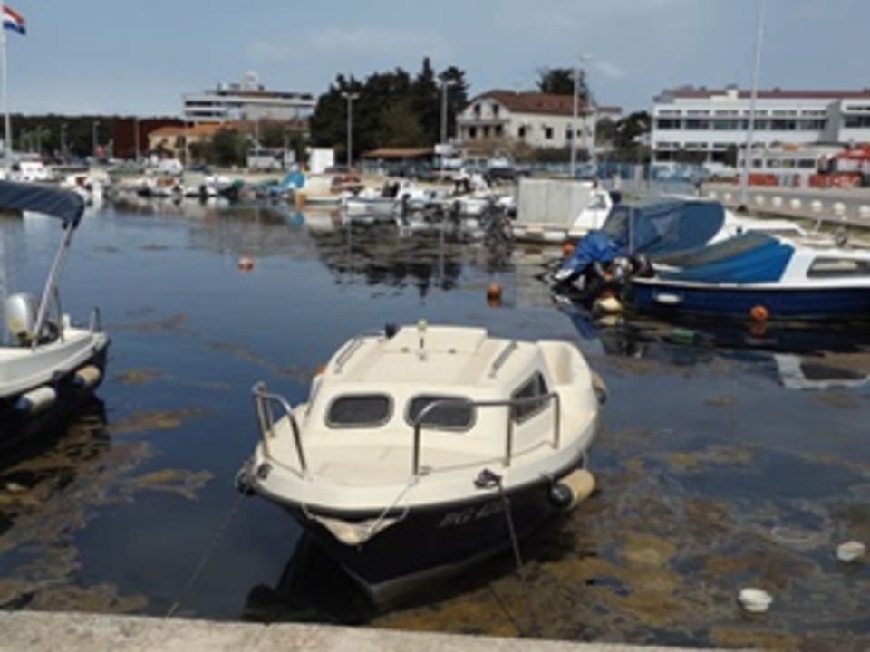 Außenansicht Hotel IN Biograd