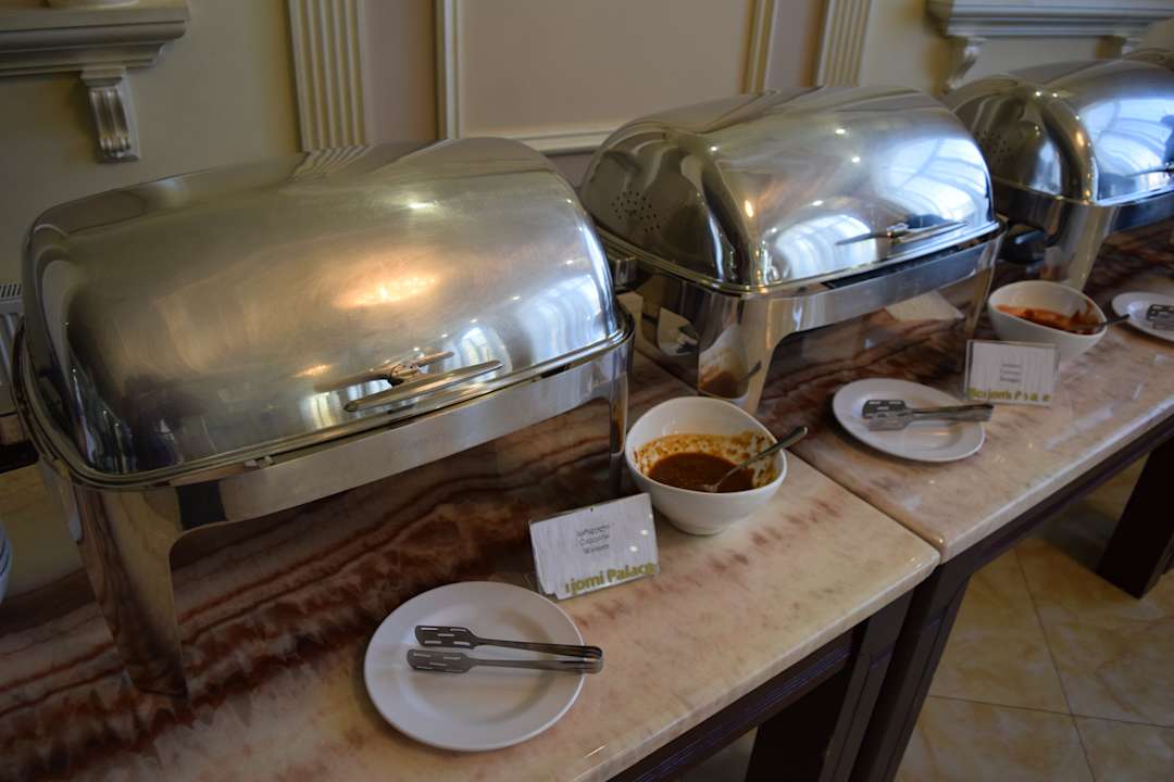 Frühstück in Form eines Buffets... Hotel & Spa Borjomi Palace