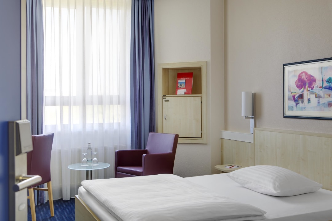 Business Einzelzimmer rugs HOTEL Augsburg City