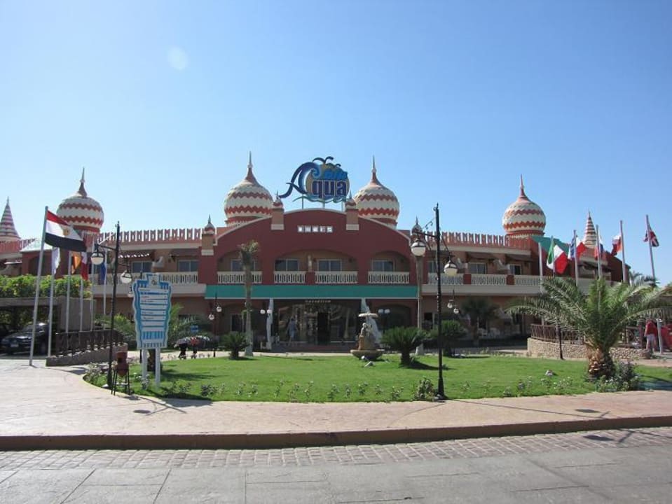 Главное здание отеля Pickalbatros Aqua Blu Resort - Sharm El Sheikh