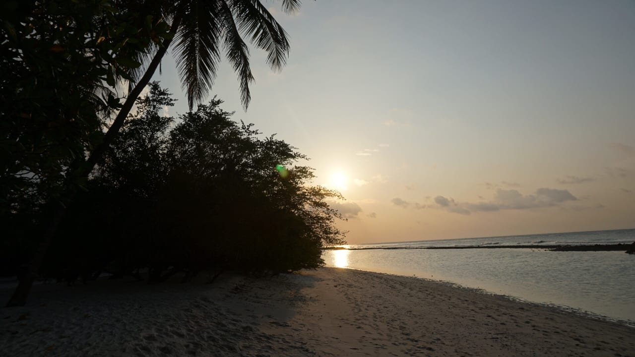 Strand Kuredu Island Resort & Spa