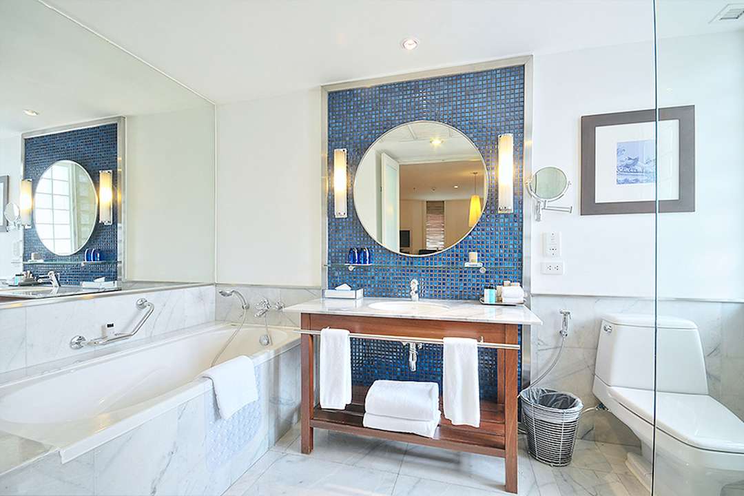 Zimmer Triple Two Silom Boutique Hotel