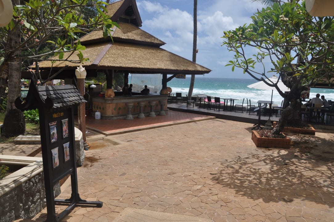 Hotelbar im Außenbereich Karona Resort & Spa